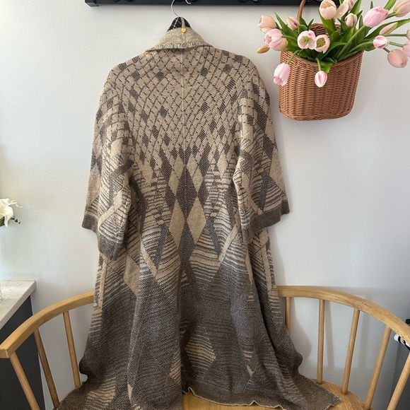 ESCADA Geometric Patterned Sweater - Picture 3 of 7